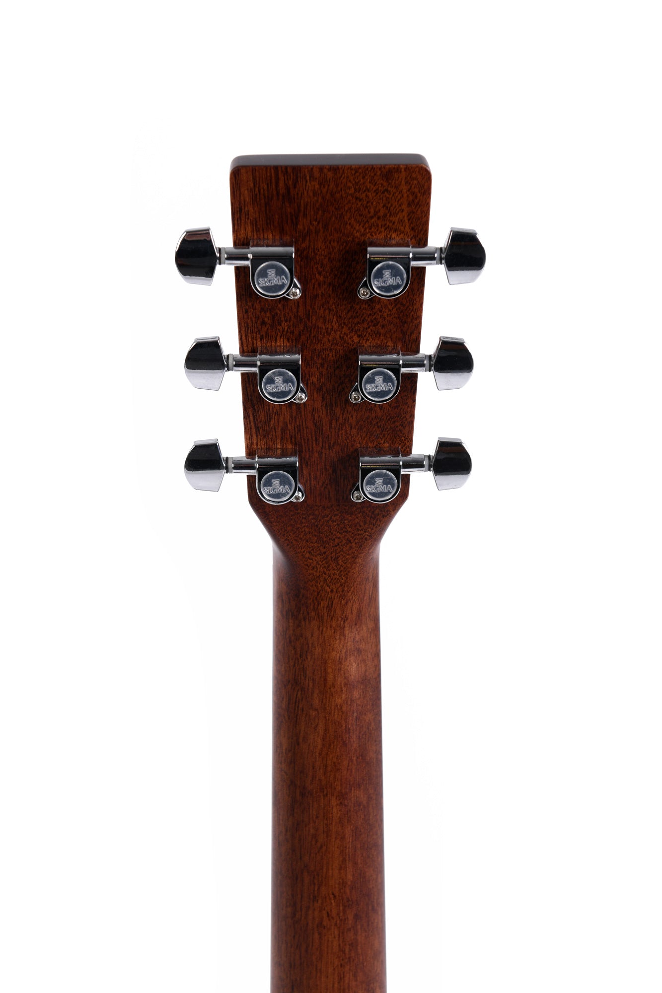 Sigma 000ME akustisk gitar med pickup-system