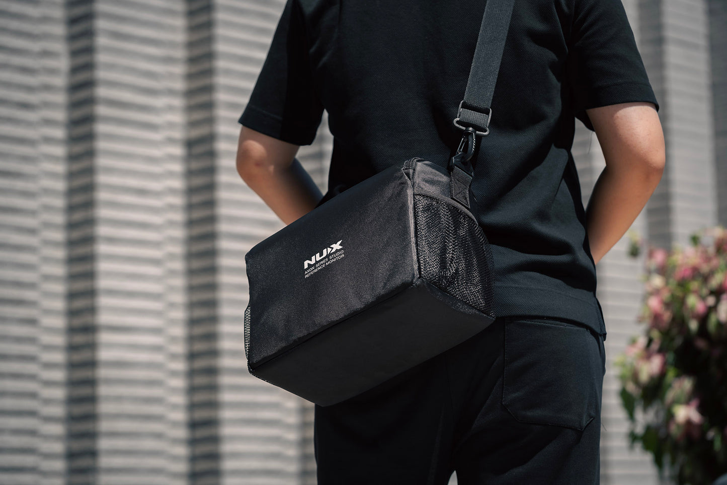 NUX NFM 03 AXON 3 Studio Monitor MED BAG